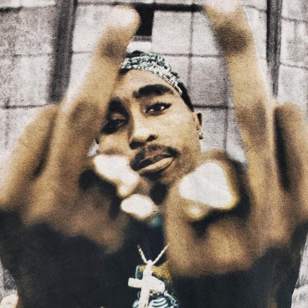 2015‎ Tupac Shakur "Me Against the World" tee - Picture 3 of 4
